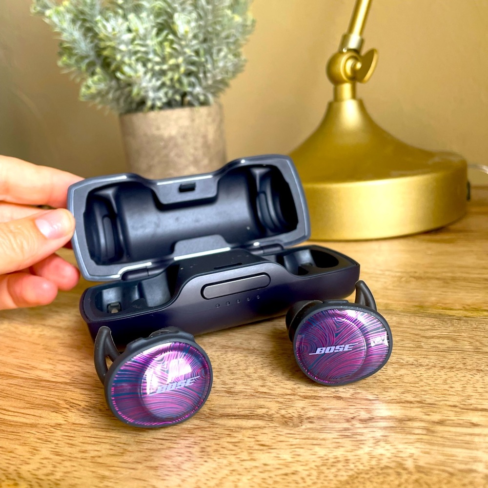 Bose sound sport wireless earbuds LIMITED EDITION color unavailable online